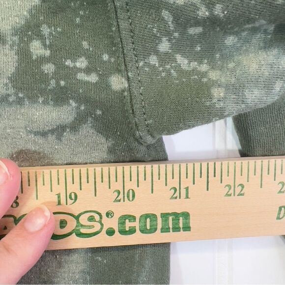 GINA tees Cactus and Cowboys Sweatshirt.  Western Style. Distressed Medium - Picture 10 of 16